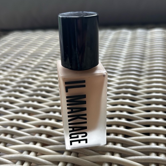 Il Makiage Woke Up Like This Flawless Base Foundation Series CL - Picture 2 of 5